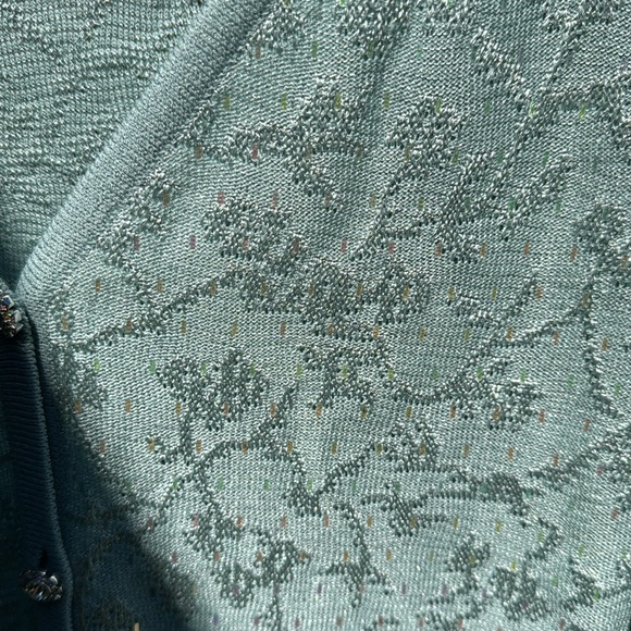 Stunning St John 2-piece with shimmering jewelled accents - Picture 4 of 11